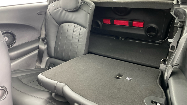 MINI Hatchback 135kW Cooper S Level 3 33kWh 3dr Auto Electric Hatchback